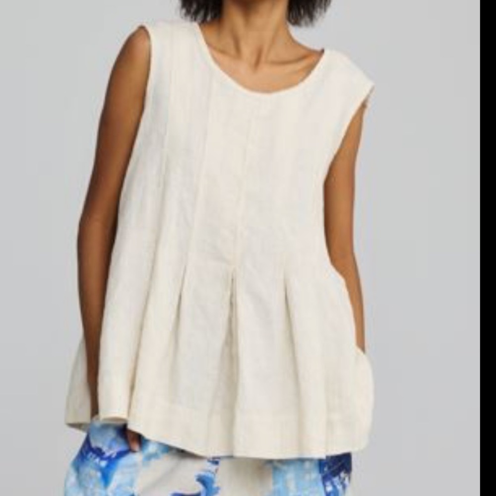Luukaa Cream Sleeveless Pleated Linen Tunic Top in Cream - 4